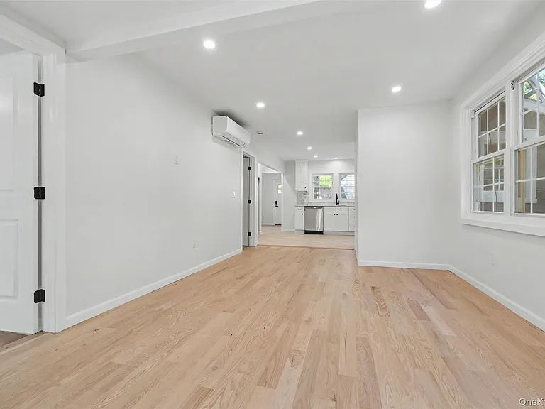 6 North St #1 — Photo 9
