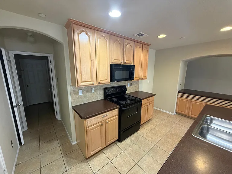 1139 Landon Ln — Photo 61