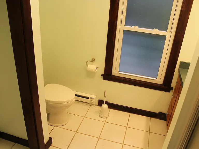 350 Caroline St #3 — Photo 12