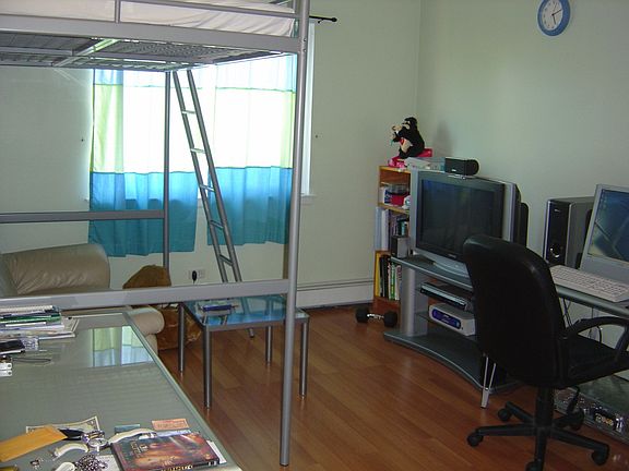 4th image of 1175 Valley Ln #5-301