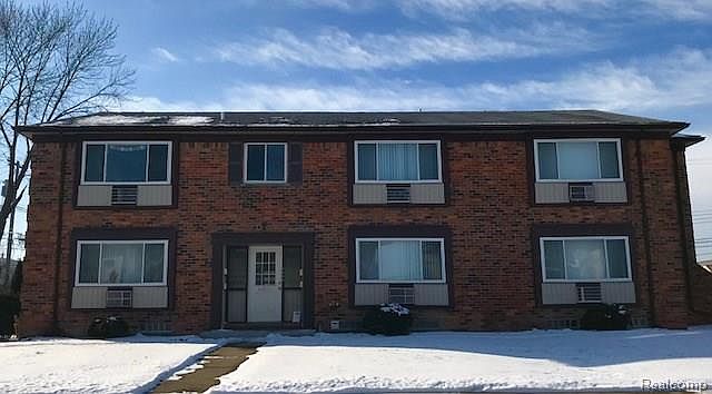 1st image of 4835 Briarwood Ave APT 2