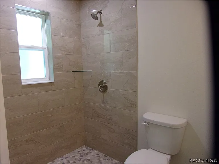 916 Independence Hwy — Photo 9