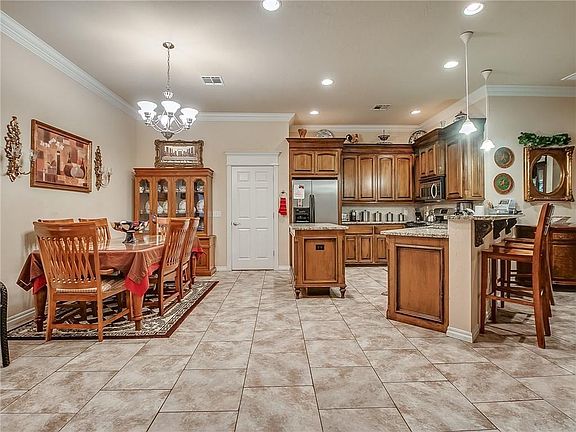 2nd image of 1511 Brown Oaks Dr