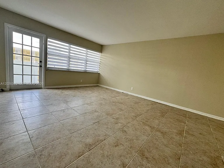 401 Golden Isles Dr #614 — Photo 19
