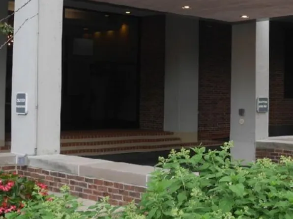 6171 N Sheridan Rd, Chicago, IL
