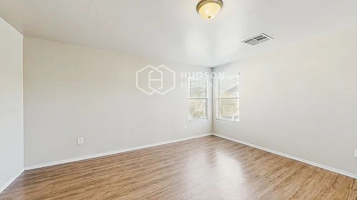 4018 W Irwin Ave — Photo 14