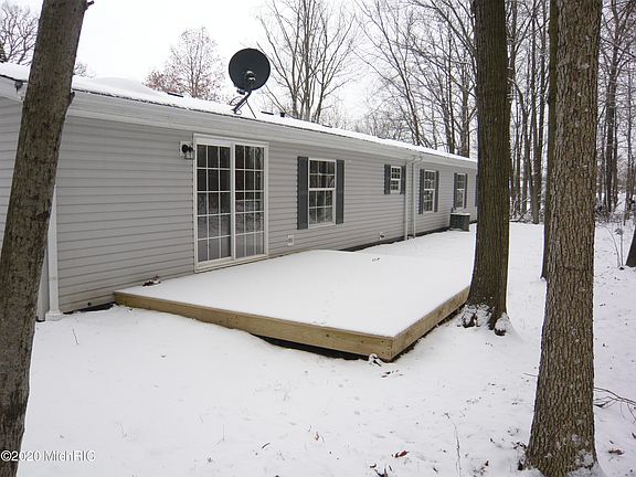 3rd image of 4480 Wynnewood Dr