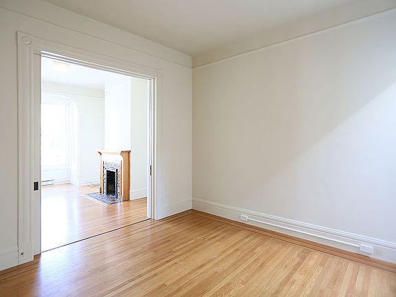 5th image of 2977 Washington St