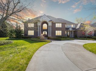 54660 Colonial Ridge Dr, Bristol, IN 46507