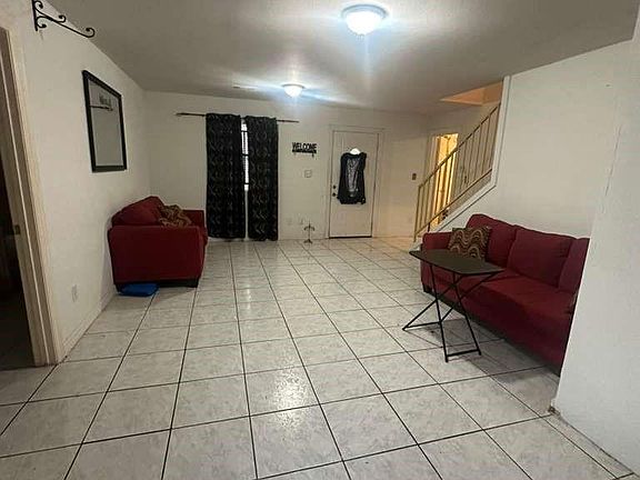 5th image of 8404 Leander St