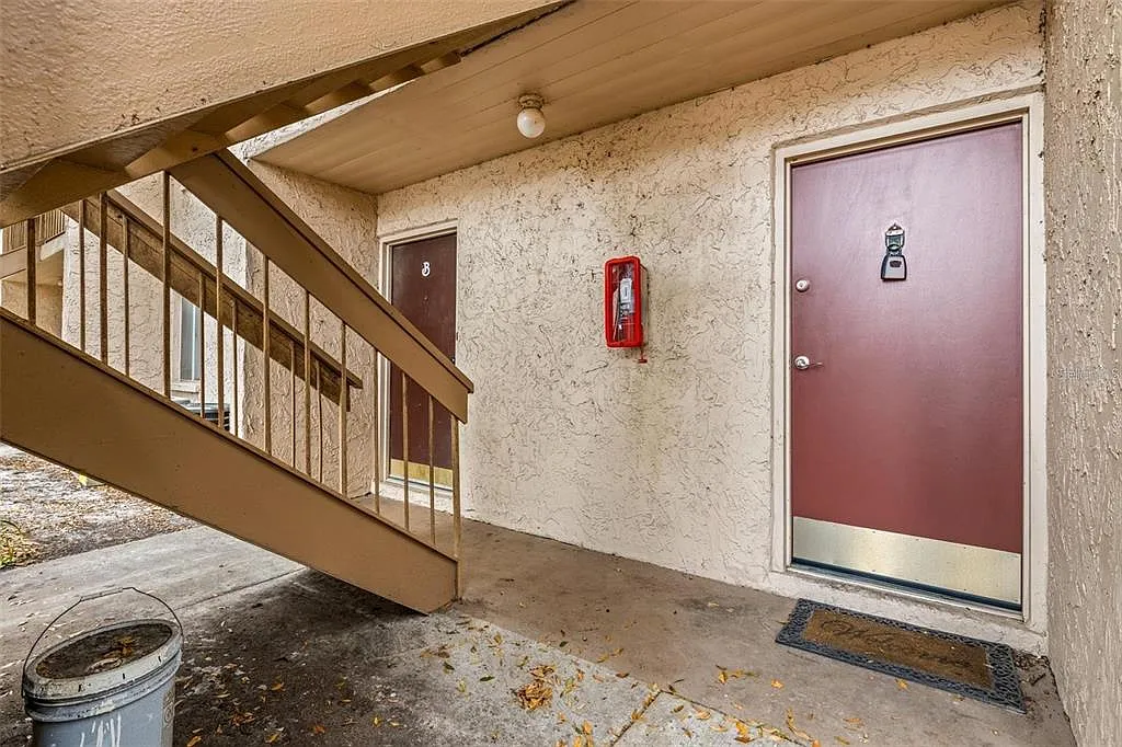 1 bed, 1.0 bath, 783 sqft, $1,200 — Photo 2