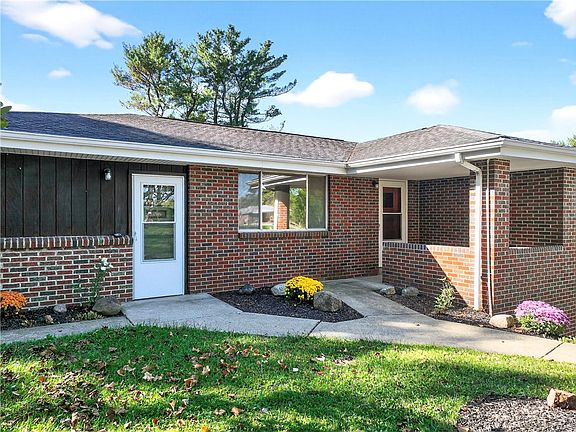 3rd image of 14 Holt Dr