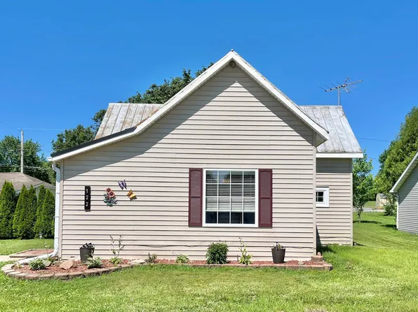 122 N Elm St, Losantville, IN 47354