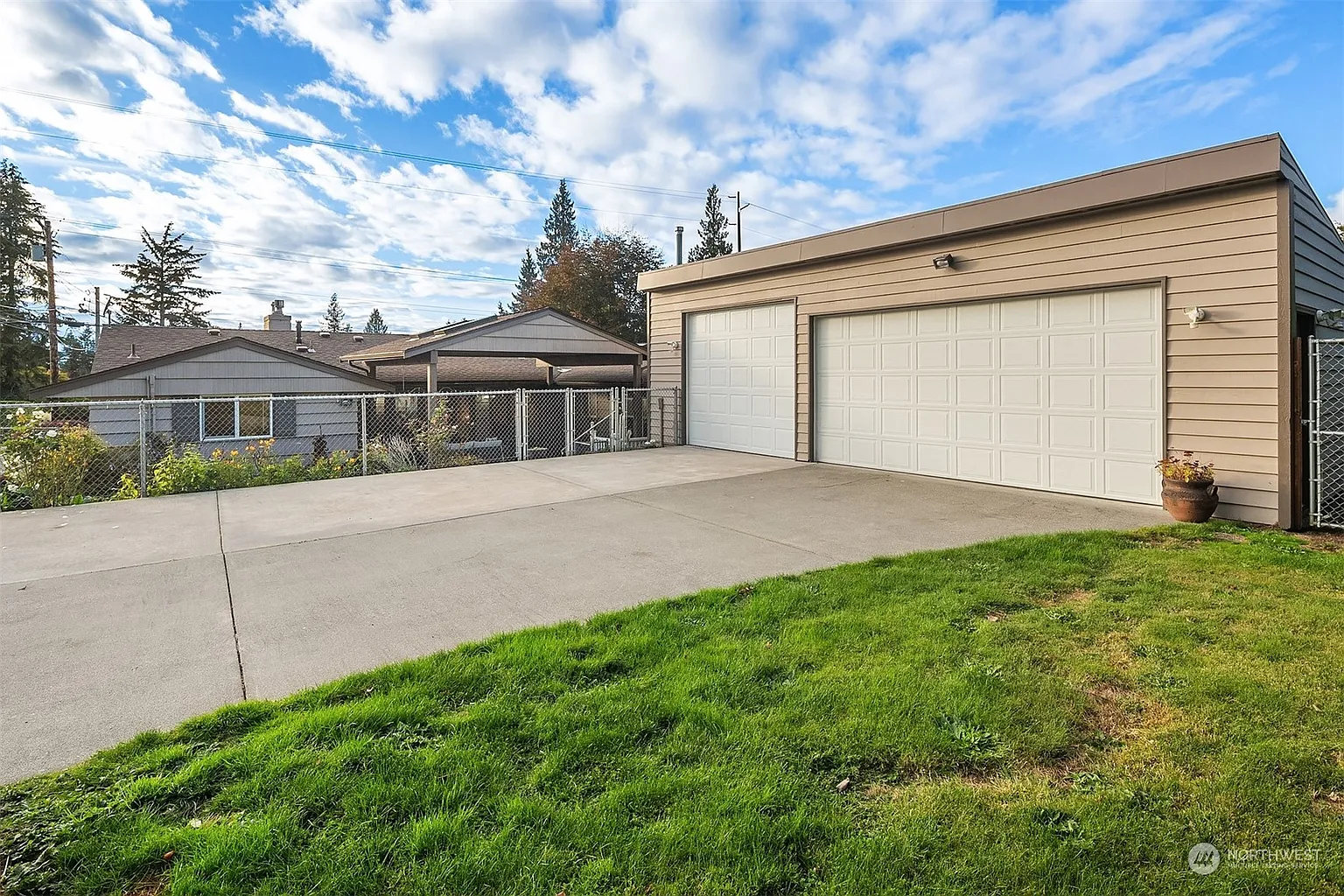 19227 88th Avenue W photo 1
