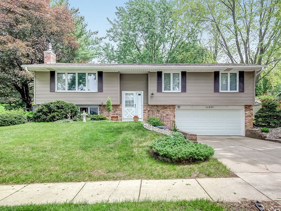 1st image of 11537 River Hills Dr