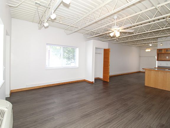 4th image of 1009 N Molly Ct