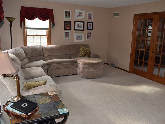 4th image of 2938 Willard Ln