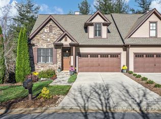 36 Meadow Village Ln, Asheville, NC 28803