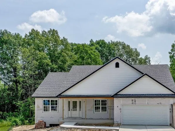 57 Annetto Ct, Crown Point, IN 46307