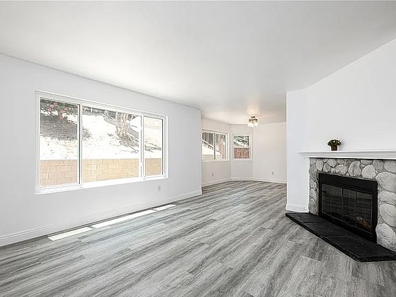 3rd image of 7574 Lime Ave