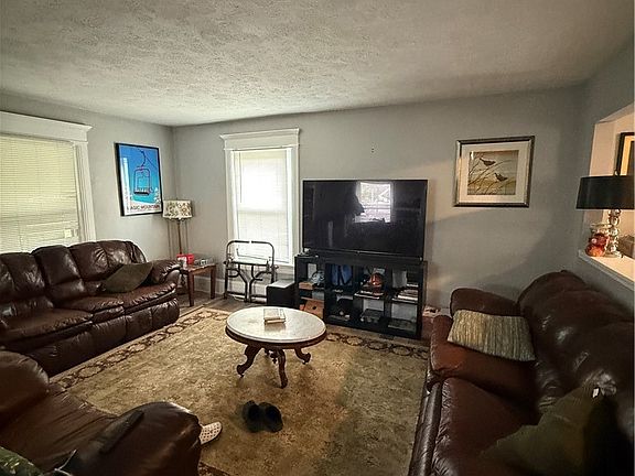 5th image of 1 Lawton Ave