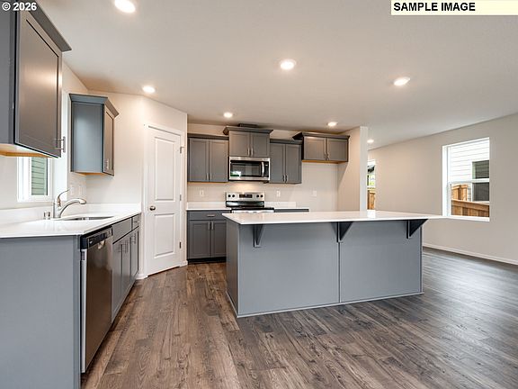 4th image of 5009 NE 63rd Ave