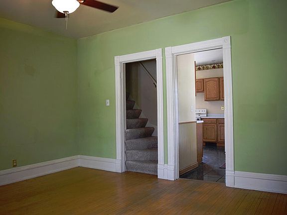 5th image of 229 Caroline St