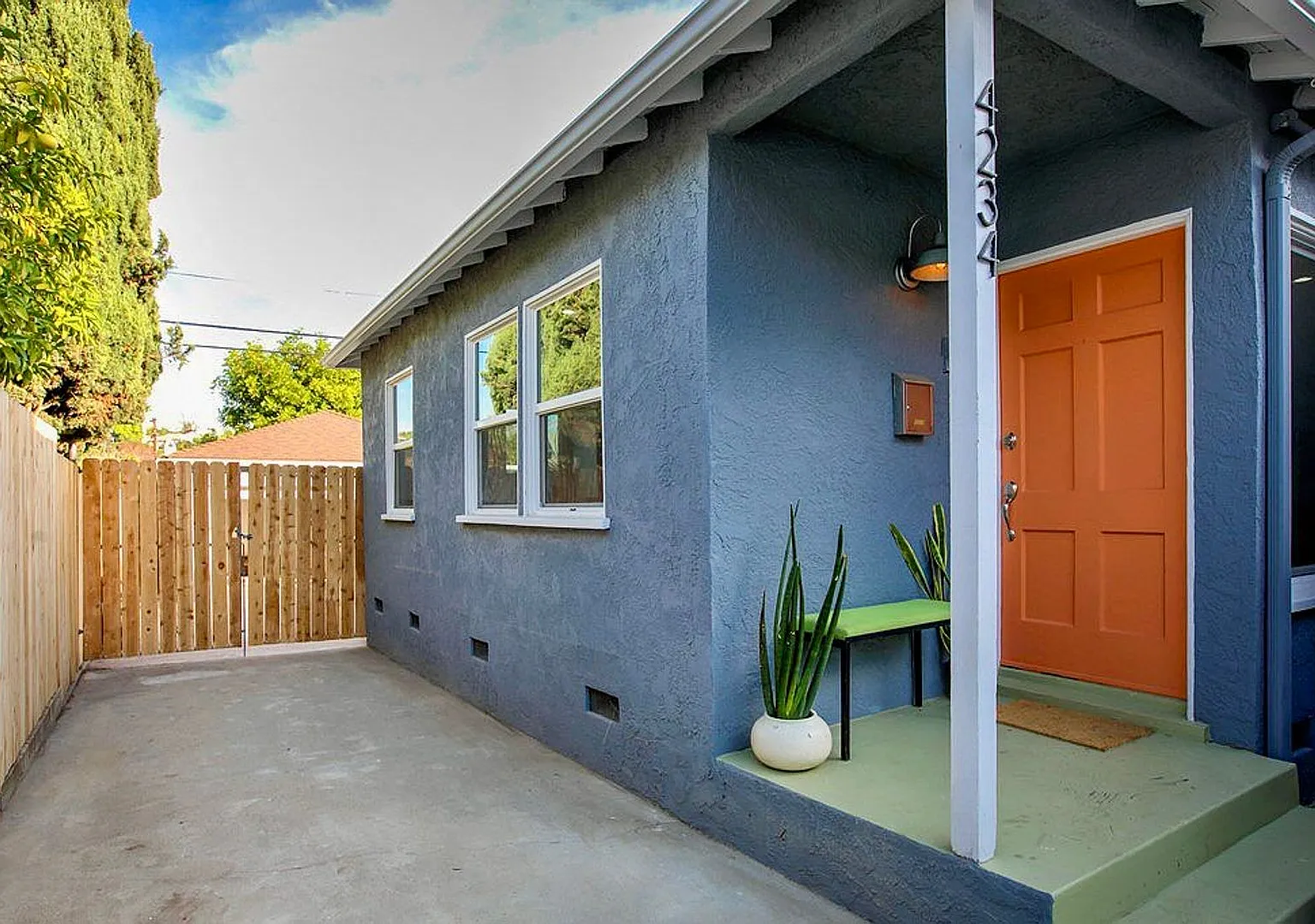 4232 Verdugo Rd — Photo 2