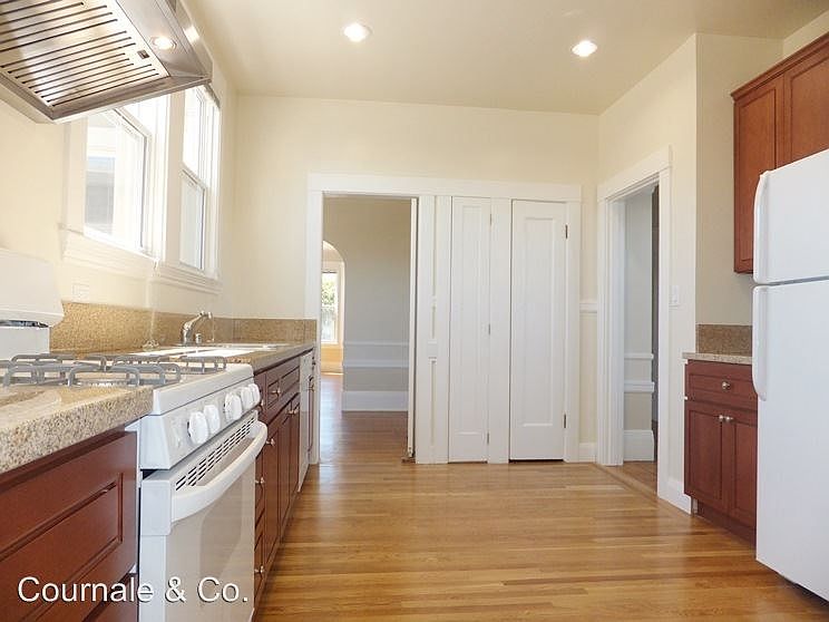 1st image of 2390 Lombard St APT 3