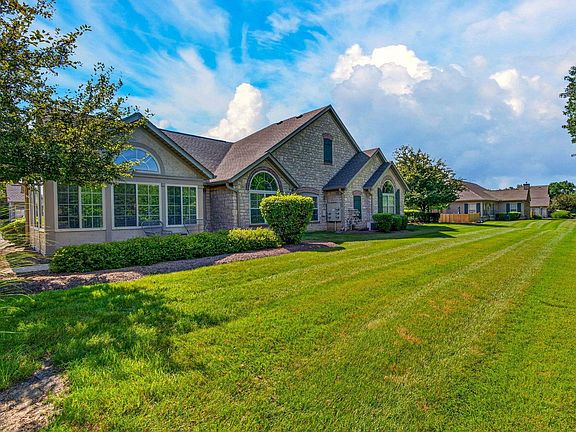 3rd image of 7771 Red Maple Pl