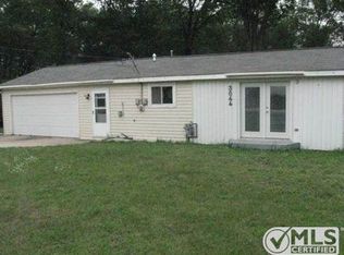 3644 Helen St, Harrison, MI 48625