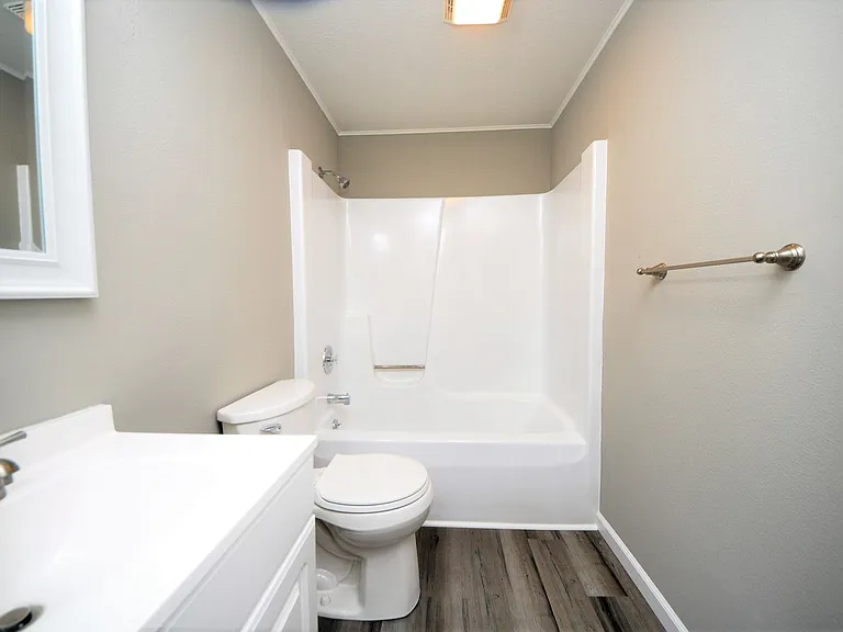 206 S Morgan St — Photo 8