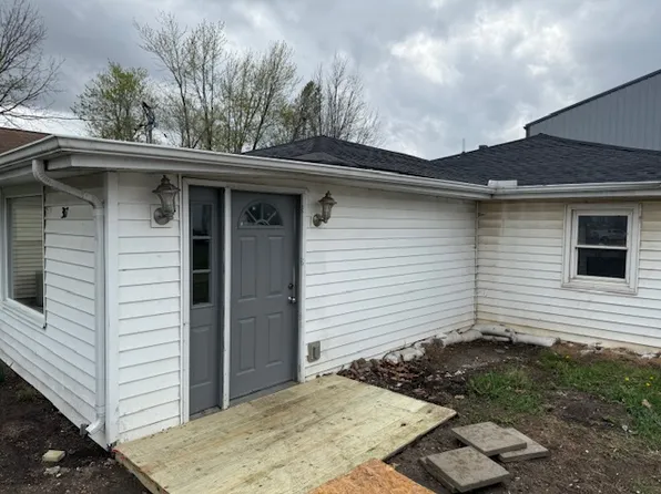 (undisclosed Address), Mattoon, IL 61938