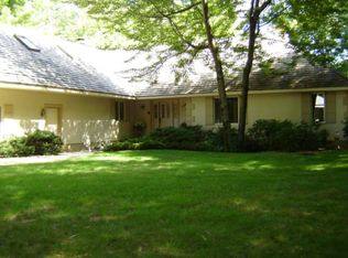 3666 E Southgate Dr, Midland, MI 48640