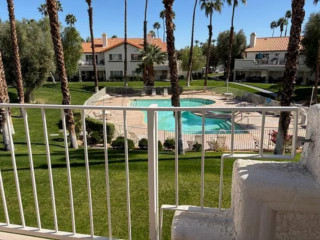 3 bed, 2.5 bath, 1814 sqft, $4,900 — Photo 2
