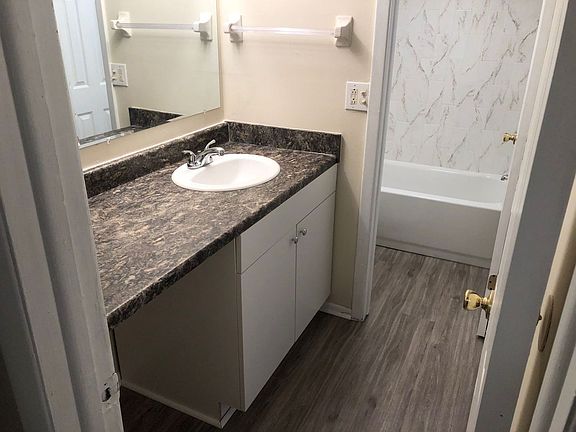 4th image of 11728 N 14th St #32-1311/204