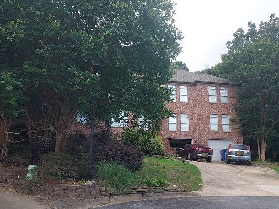3rd image of 115 Beaulieu Ct