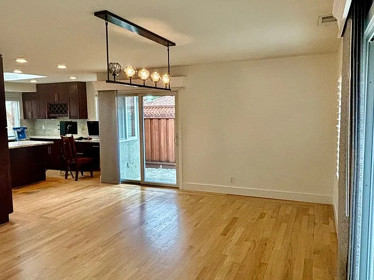 5464 Anselmo Ct — Photo 3