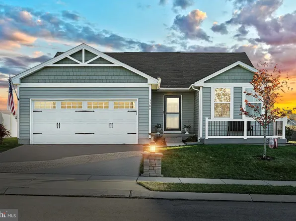 3300 Pebble Run Dr, Dover, PA 17315