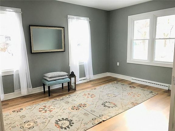 4th image of 8 Adams St