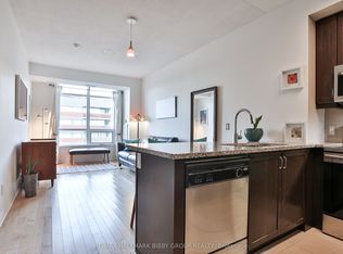 1135 Royal York Rd #814, Toronto, ON M9A 0C3