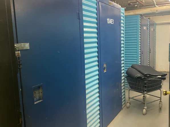 5 Fordham Hill Oval image 10 of 11