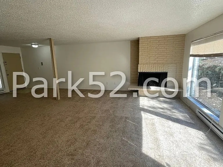 4002 S Warner St #7 — Photo 4