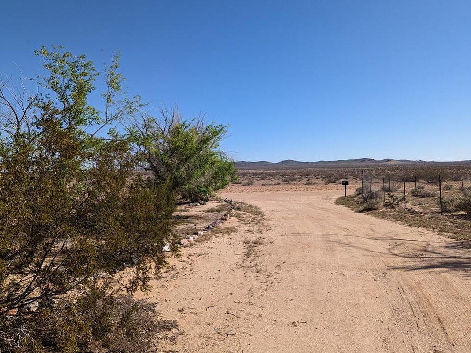 2nd image of 17881 Link Rd