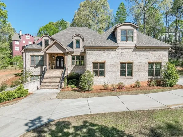 6050 Eagle Close Ln, Buford, GA 30518