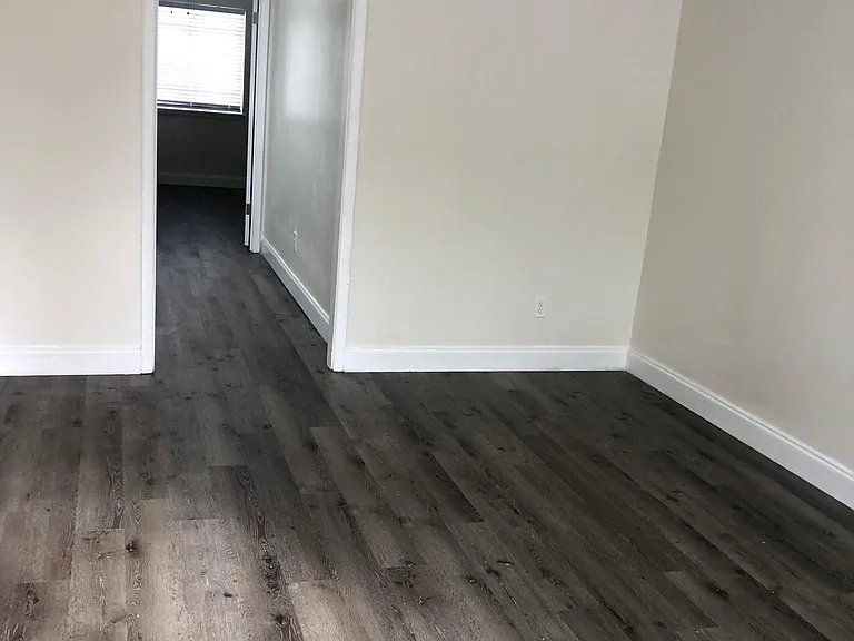 243 Crest St #5 — Photo 7