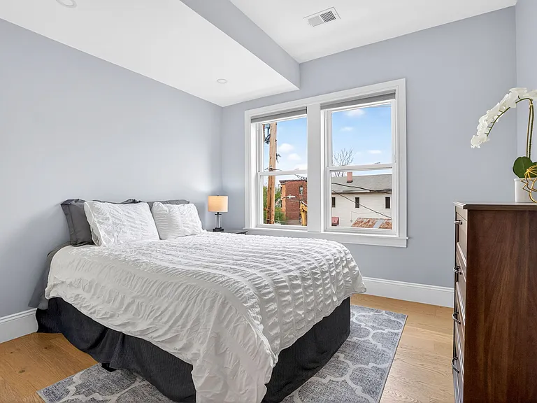 21 Glen Rd #13 — Photo 6