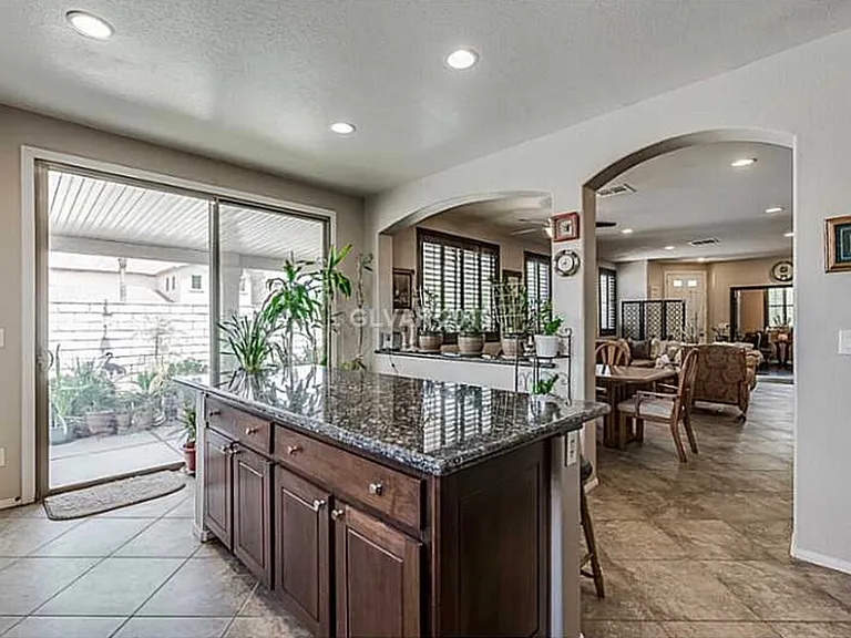 9263 Edgeworth Pl — Photo 11