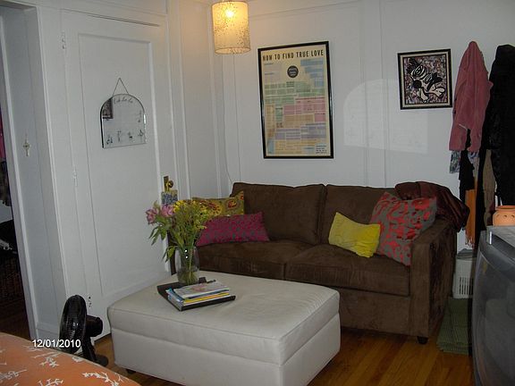 4th image of 2750 N Hampden Ct #4E