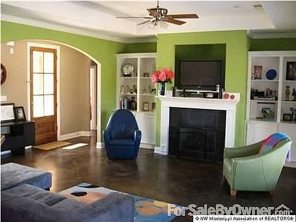Large Open Family Room!